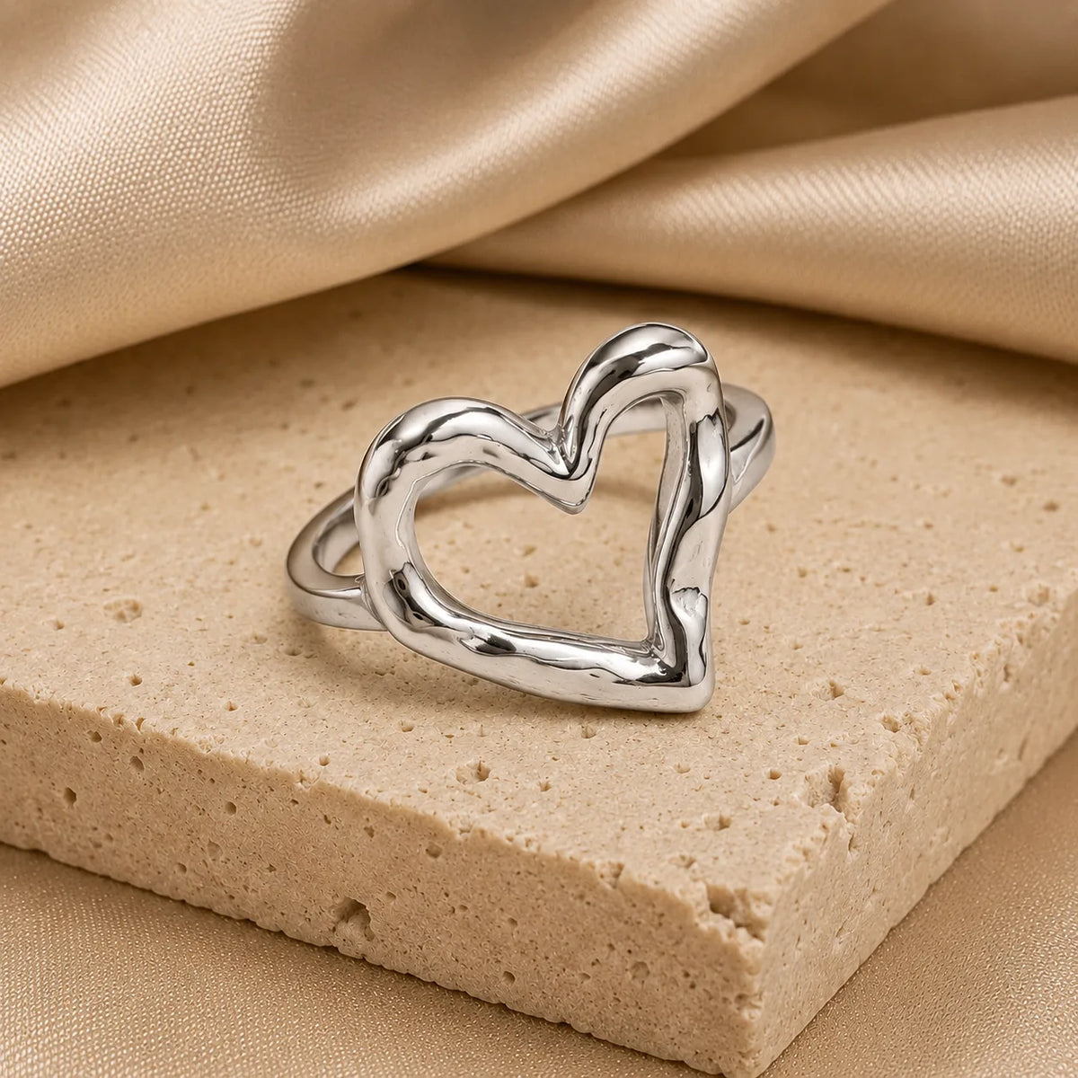 Sculpted Open Heart Ring Gold Silver