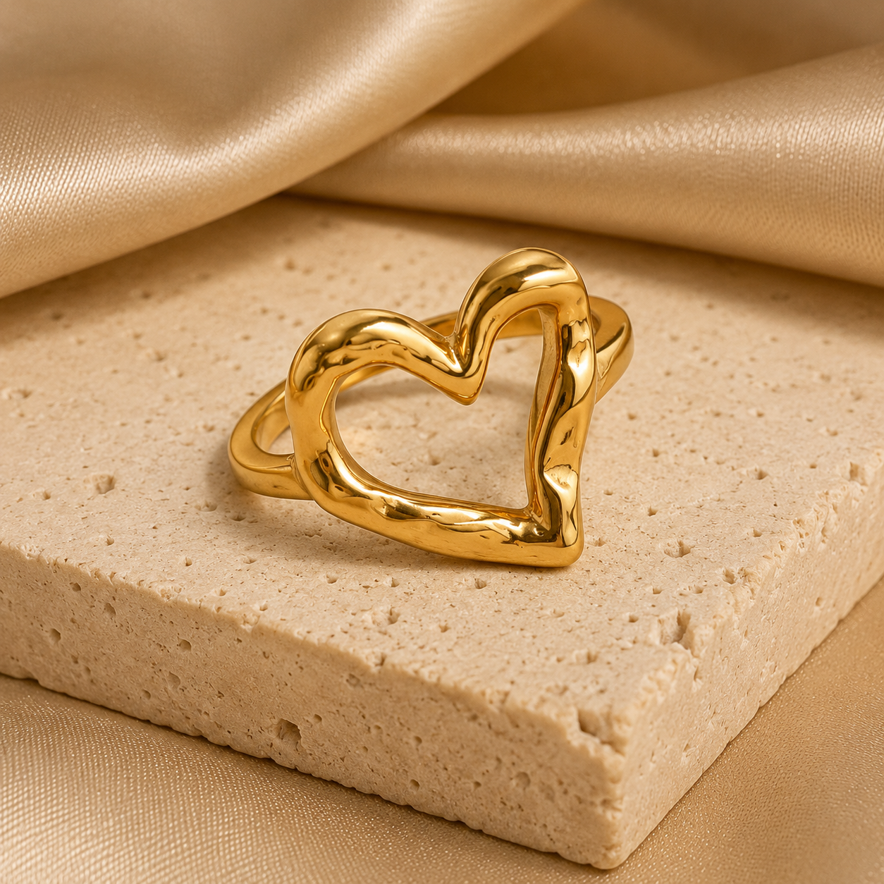 Sculpted Open Heart Ring Gold Silver