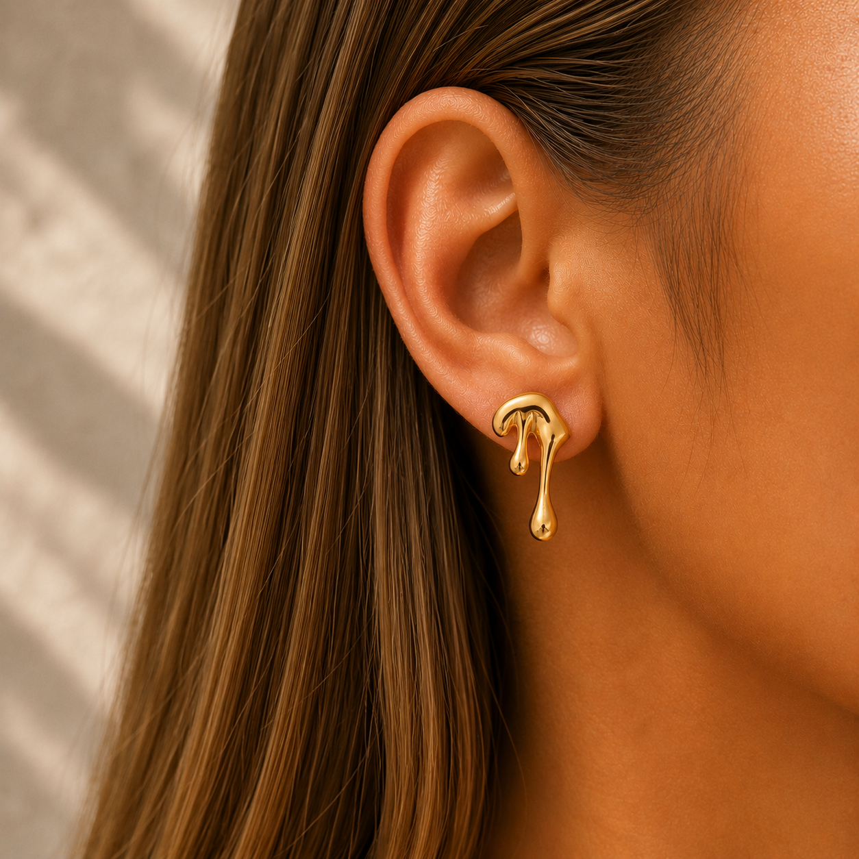 Earrings for Women Teardrop Design High-Shine Elegant Look 2
