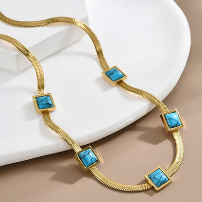 Gold Coastline Necklace Elegant Design for Everyday Wear 1