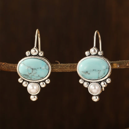 Gold Earrings Elegant Design Versatile for Any Occasion 0
