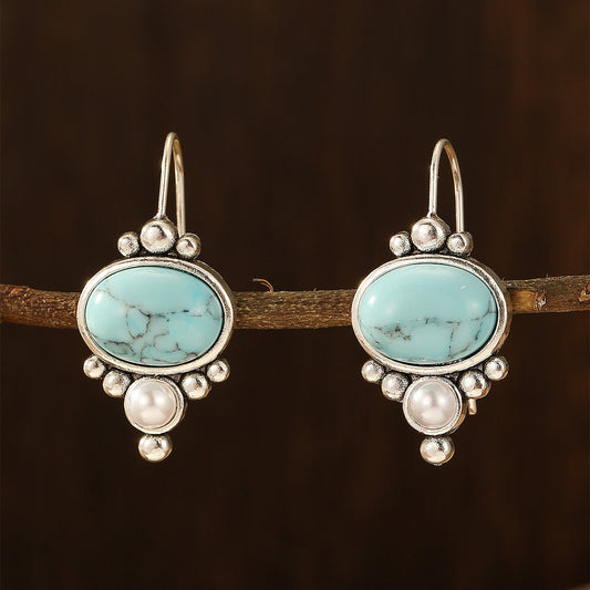 Gold Earrings Elegant Design Versatile for Any Occasion 0