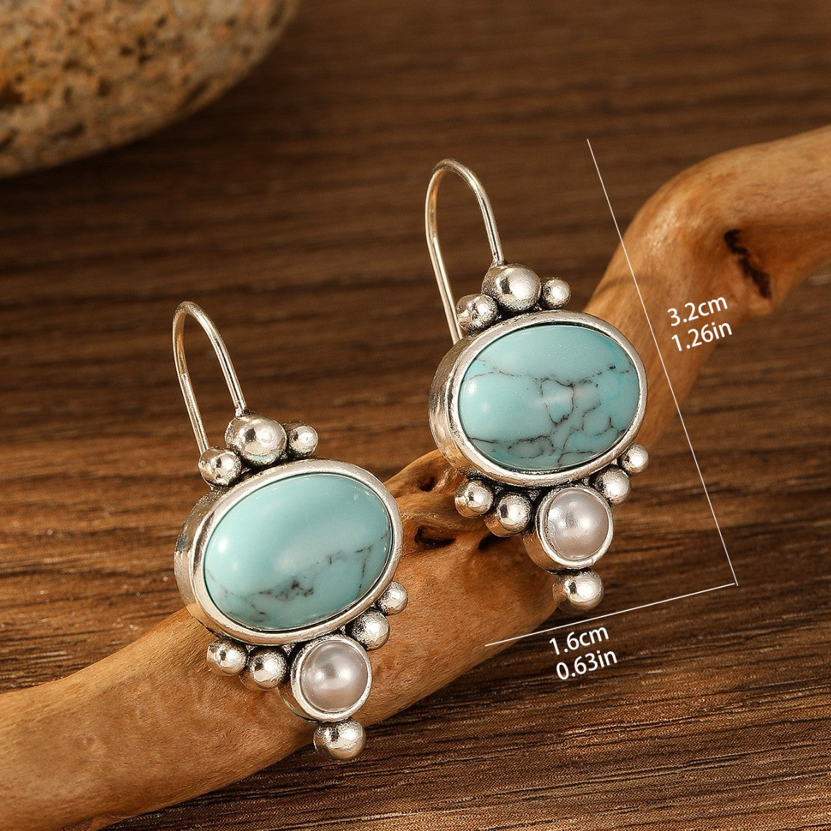 Gold Earrings Elegant Design Versatile for Any Occasion 3
