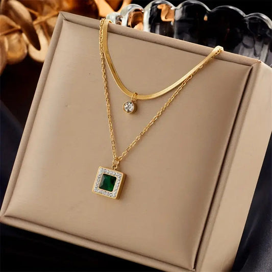 Gold Necklace Elegant Design Adjustable Length Versatile for Any Occasion 0