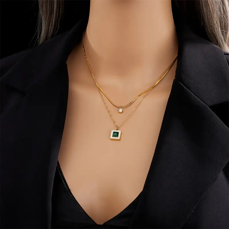 Gold Necklace Elegant Design Adjustable Length Versatile for Any Occasion 2
