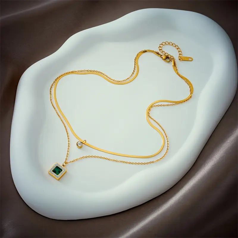 Gold Necklace Elegant Design Adjustable Length Versatile for Any Occasion 3