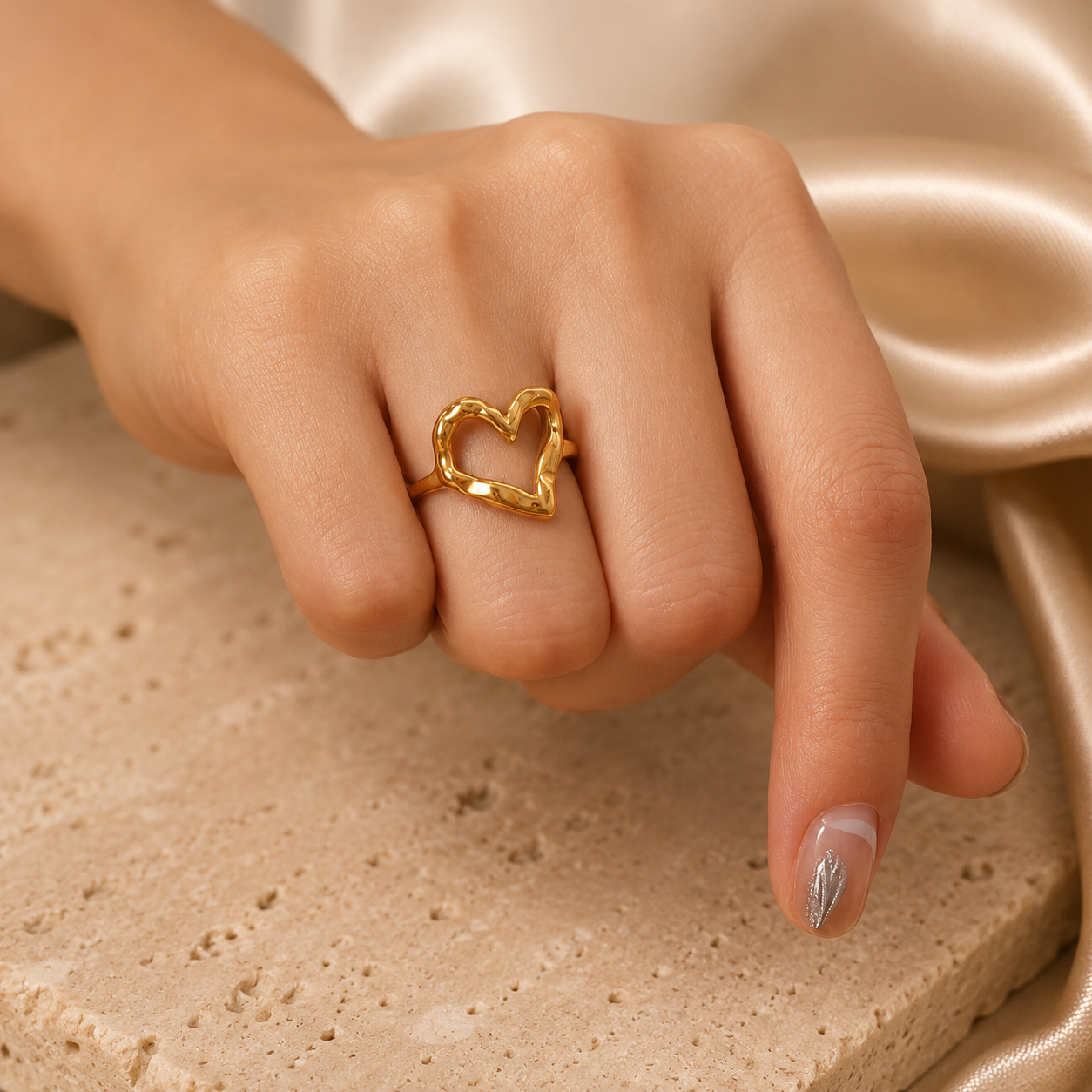 Sculpted Open Heart Ring Gold Silver
