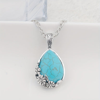 White Gold Pendant Necklace Elegant Design Versatile for All Occasions 0