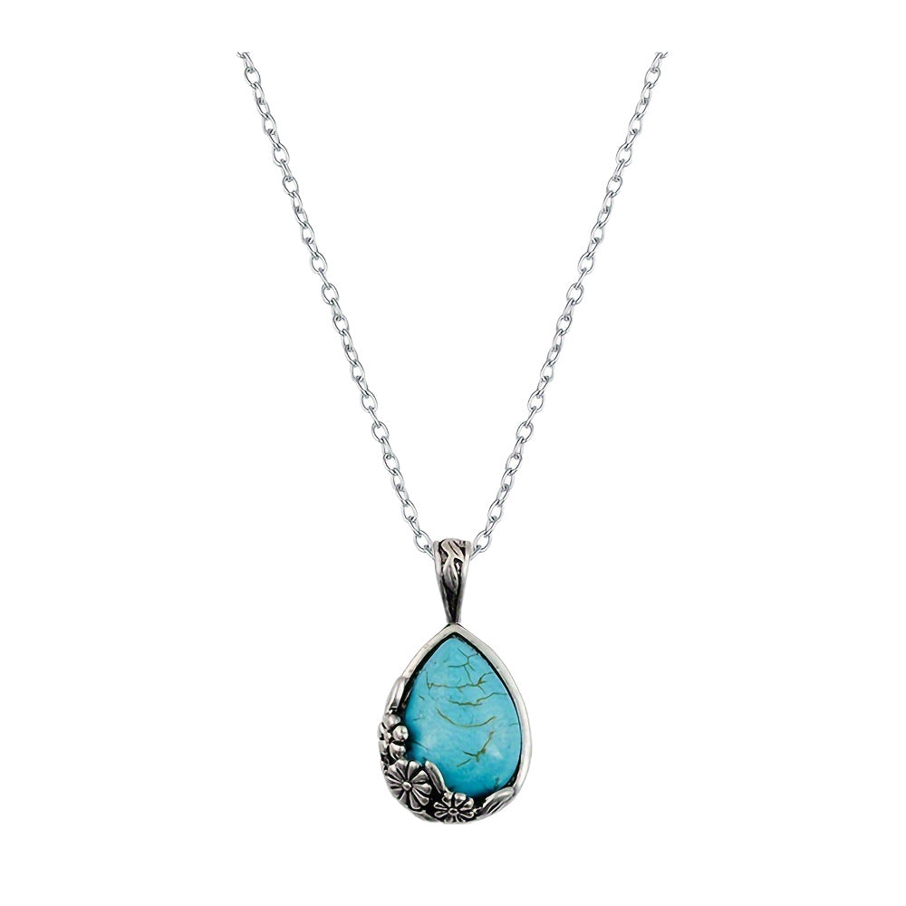 White Gold Pendant Necklace Elegant Design Versatile for All Occasions 3