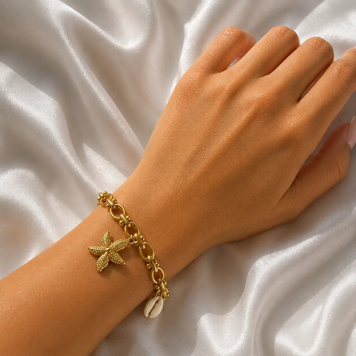 Ocean-Inspired Charm Bracelet Gold Chain Hypoallergenic Beachy Style