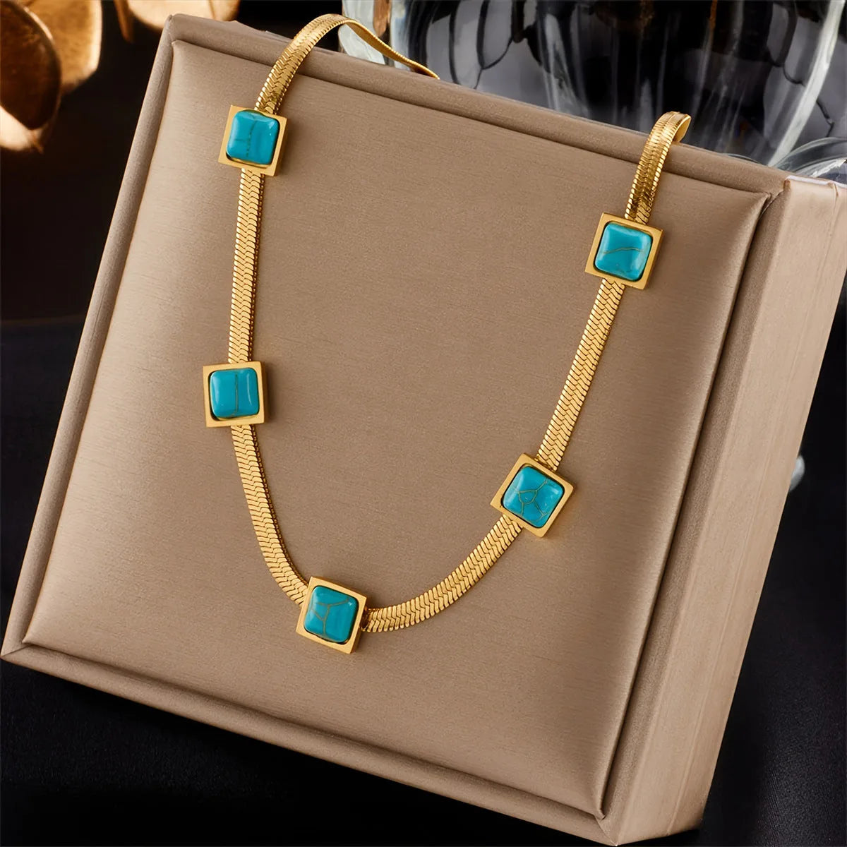 Gold Coastline Necklace Elegant Design for Everyday Wear 0