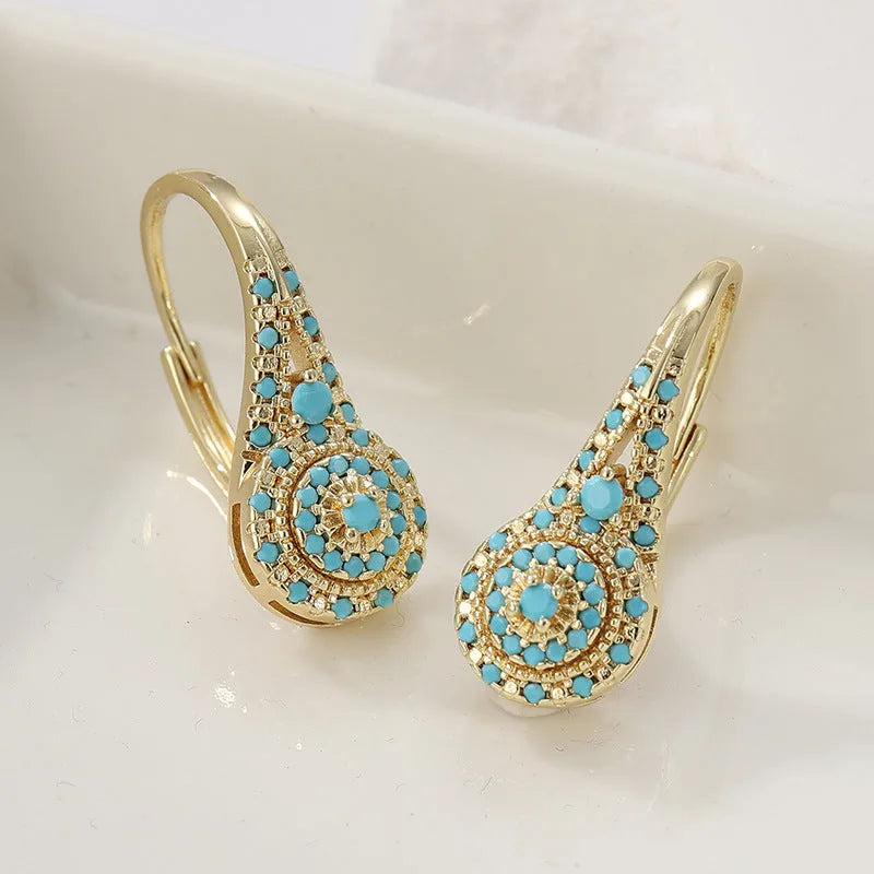 Gold Earrings for Women Turquoise Cluster Design Elegant Accessory 2