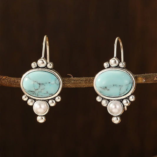 Gold Earrings Elegant Design Versatile for Any Occasion 0