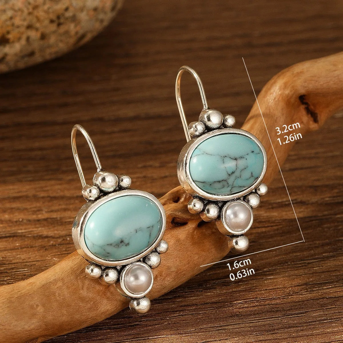 Gold Earrings Elegant Design Versatile for Any Occasion 3
