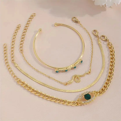 Gold Bracelet Set Elegant Design Versatile Accessory for Any Occasion 1